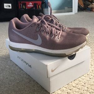 Nike Vomero, Lilac